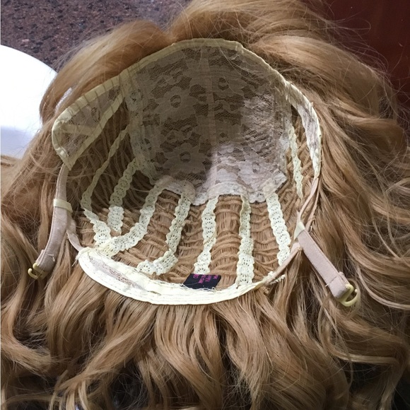 Light Sun Sand Color Anna Emma Wig - Picture 4 of 16